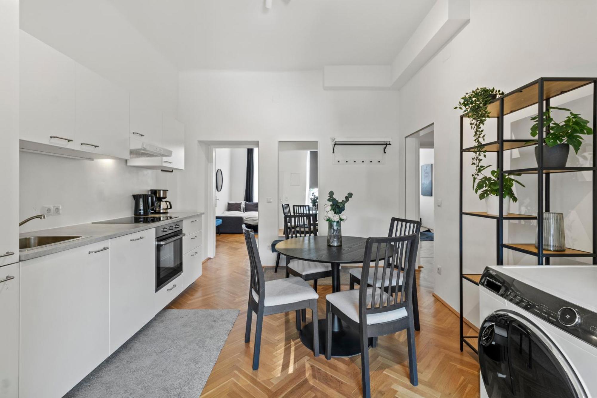 Balcony Apartment, 4 Min To U3 Zipperer Strasse Vienna Luaran gambar