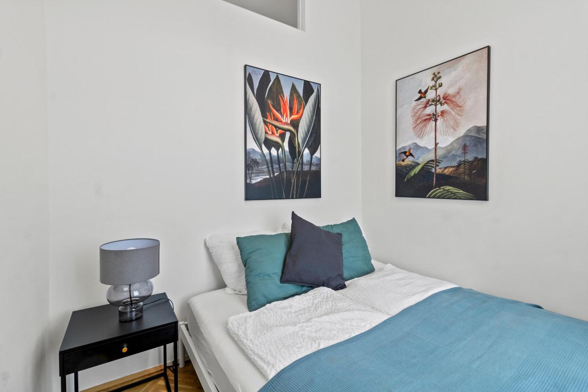 Balcony Apartment, 4 Min To U3 Zipperer Strasse Vienna Luaran gambar